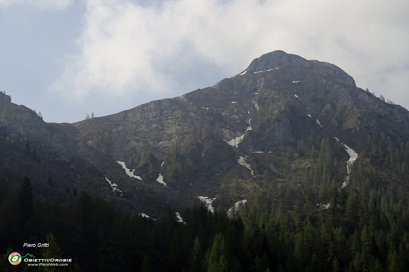 11 Pizzo Vescovo (2175 m).JPG
